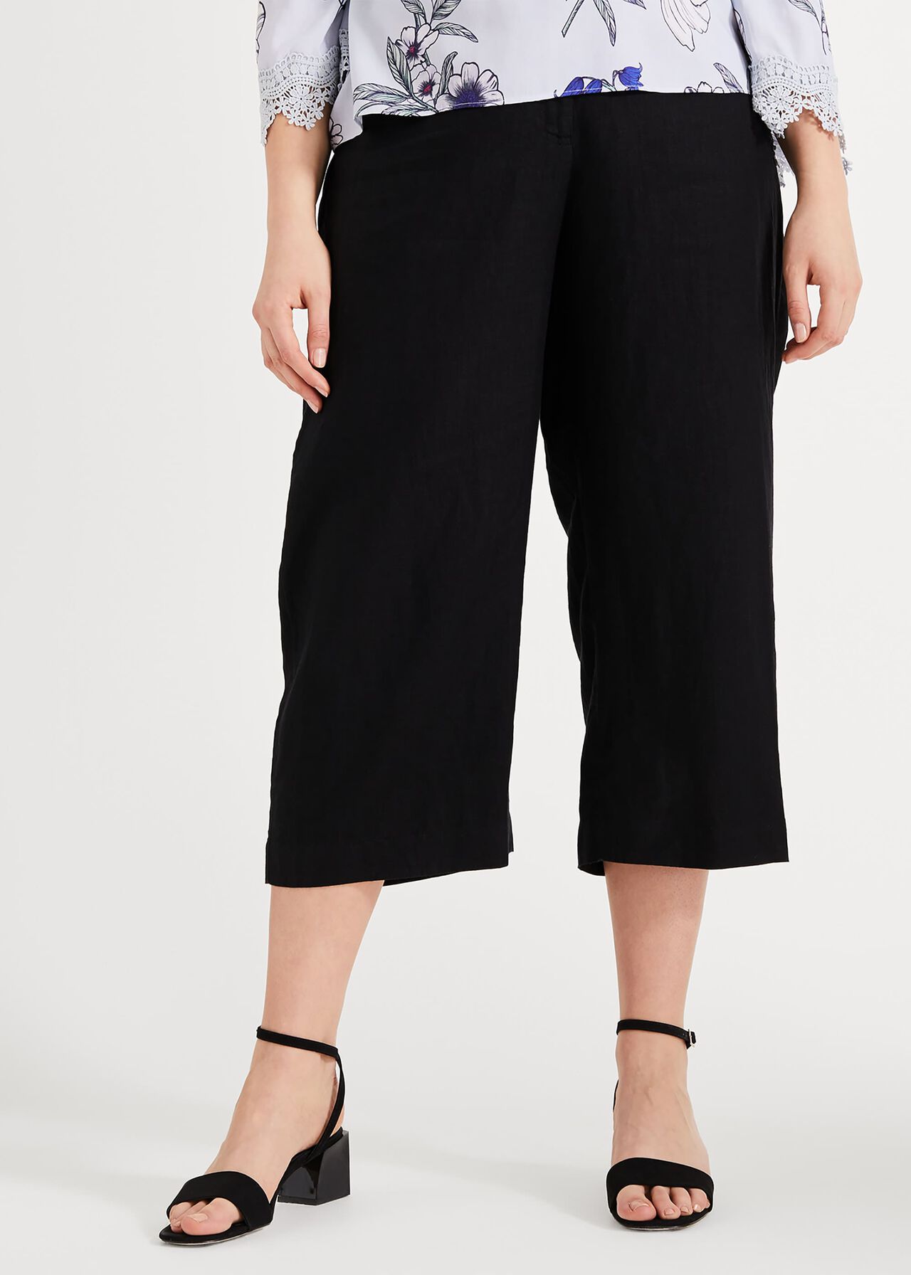 Calia Cropped Trousers | Phase Eight